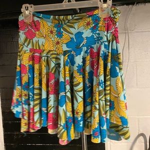 Large Soprano Miniskirt